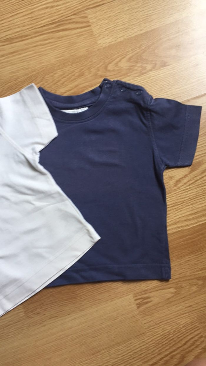 Lot 2 tee shirts 12 mois - photo numéro 3