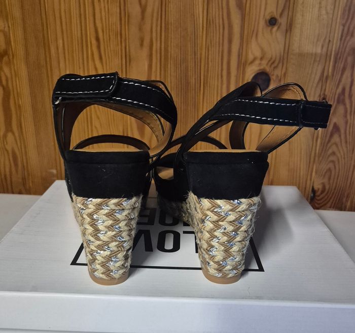 Sandale / nu-pieds noire compensé femme taille 41 neuf dans la boîte - photo numéro 5