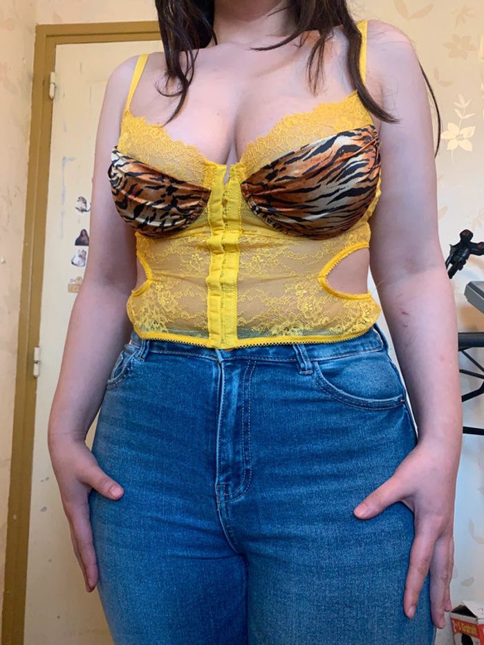 Bustier jaune imprimé tigre • 95B - photo numéro 2