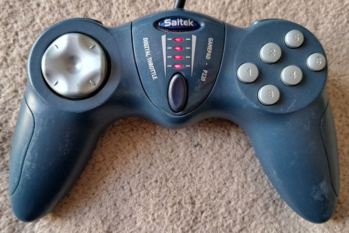 🎮 Lot de 3 manettes USB Saitek - photo numéro 3