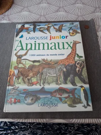 Livre Larousse junior des animaux