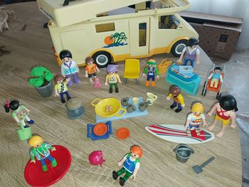 Camping car jaune playmobil