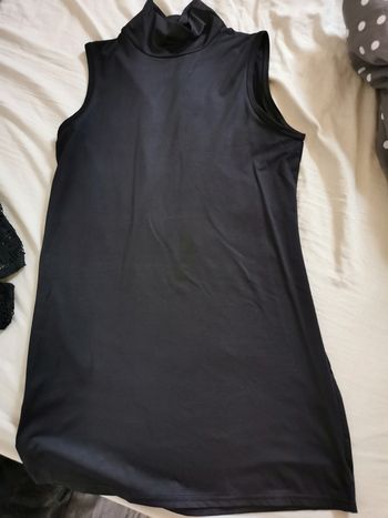 Robe fine et courte