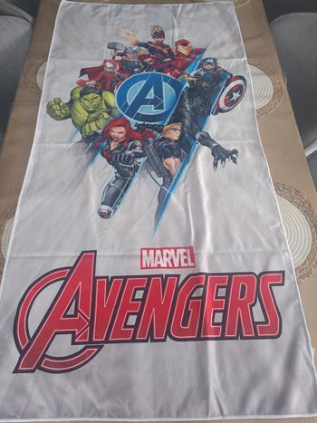 Serviette Avenger neuf