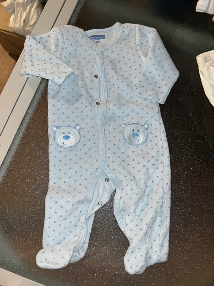 Pyjamas trois mois - photo numéro 3