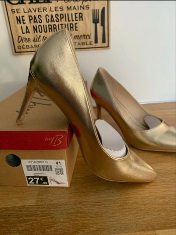 Escarpins doré pointure 41