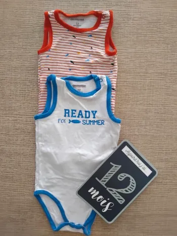 Lot bodys 12 mois / 74 cm