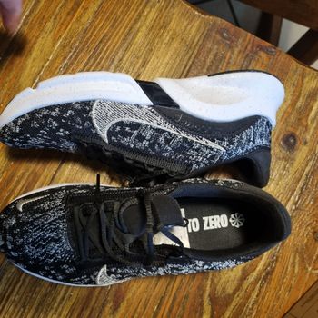 superbes baskets NIKE taille 38 . 5 🎁 NEUF 🎁