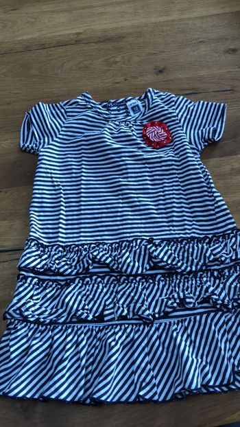 3 robes été 18 mois