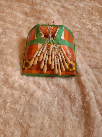 Mini carreau de dentellière vintage – 12 fuseaux