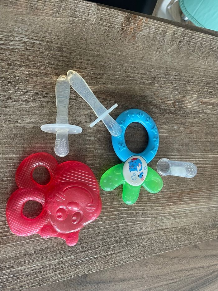 Lot de jouets de dentition - photo numéro 2