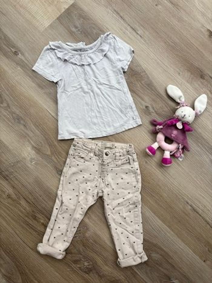 Ensemble t-shirt + jean taille 24 mois