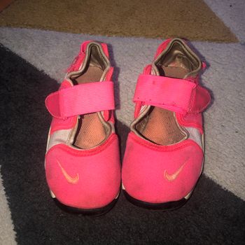 Nike air rift