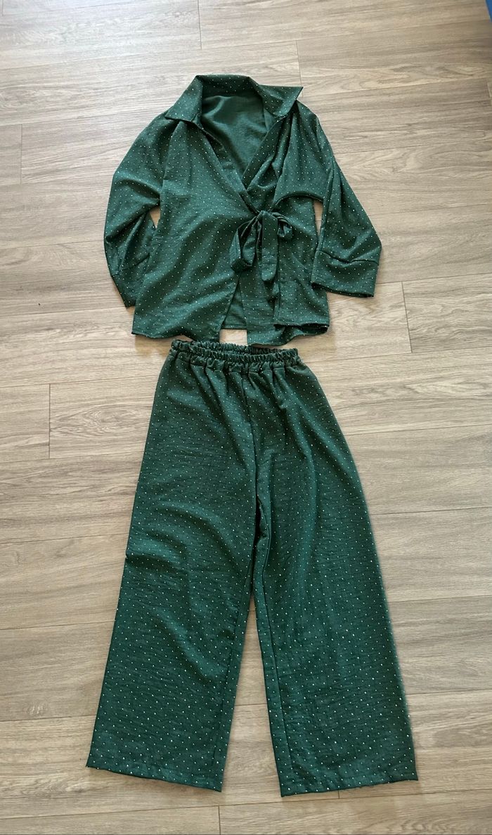 Ensemble oversize vert émeraude et strass argentés T42 XL - photo numéro 2