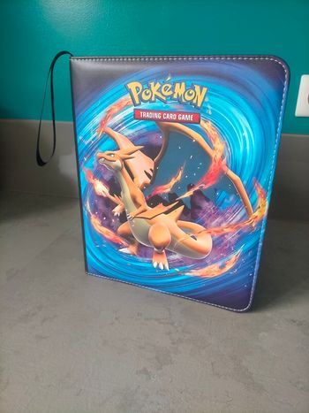 Classeur pour 900 cartes Pokémon