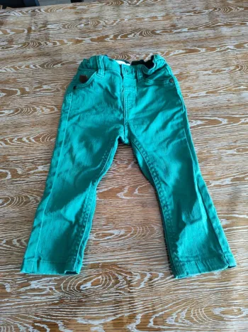 🍁 lot de 6 jeans taille 18 Mois 🍁