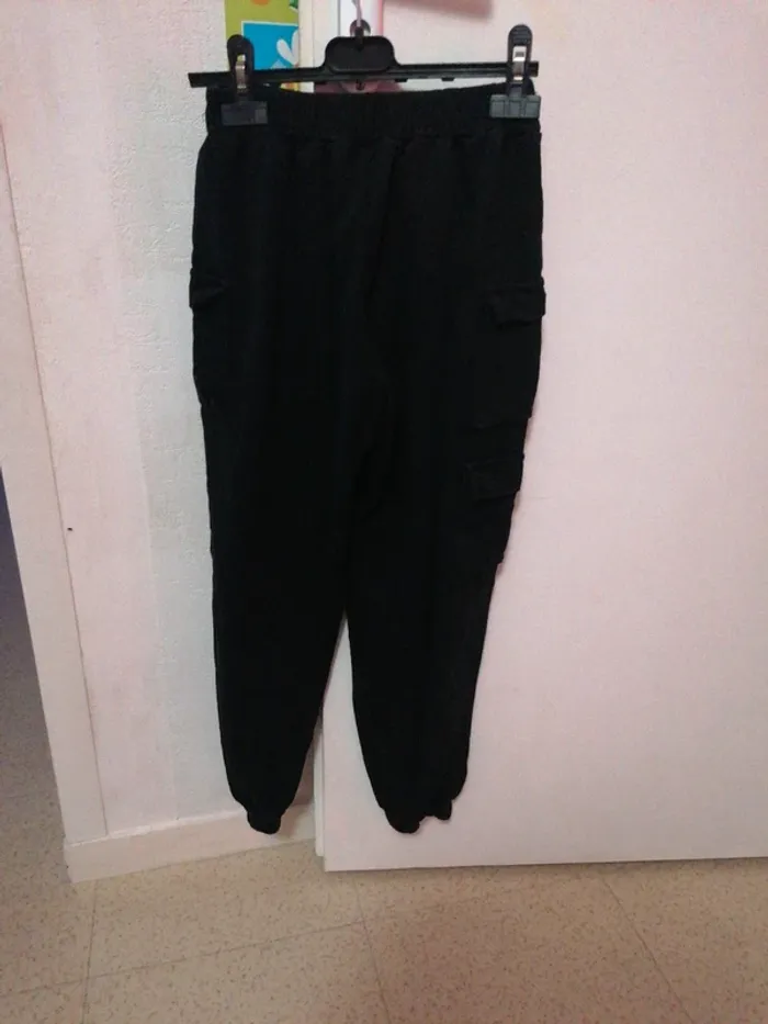 Pantalon cargo 8/10 ans - photo numéro 2