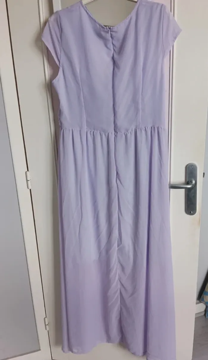 Robe mauve habillée en Tbe - photo numéro 3