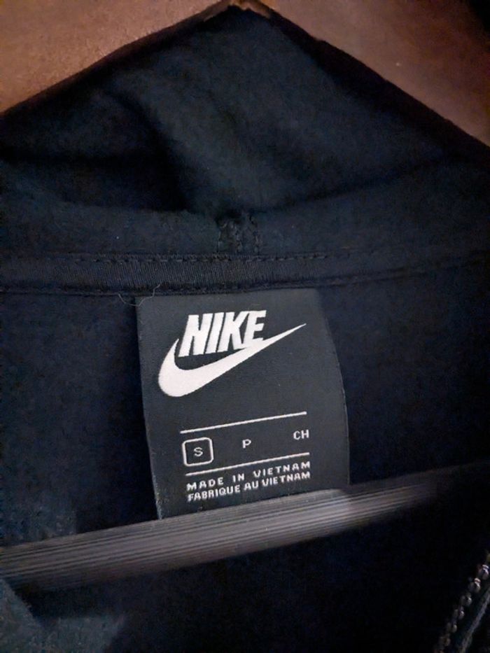 Veste à capuche S Nike - photo numéro 8