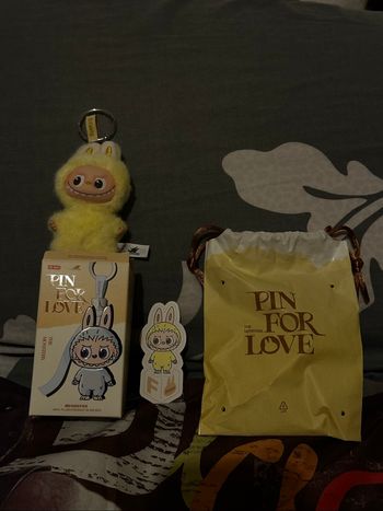 Labubu pin for love F