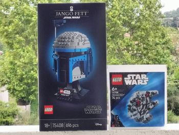 Lego star wars le casque de mango fett et le Millenium Falcon miniature