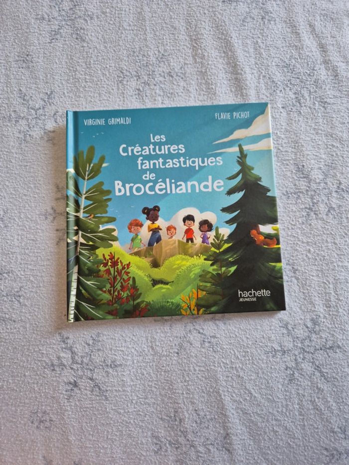 Livre mcdo les créatures fantastiques de broceliande