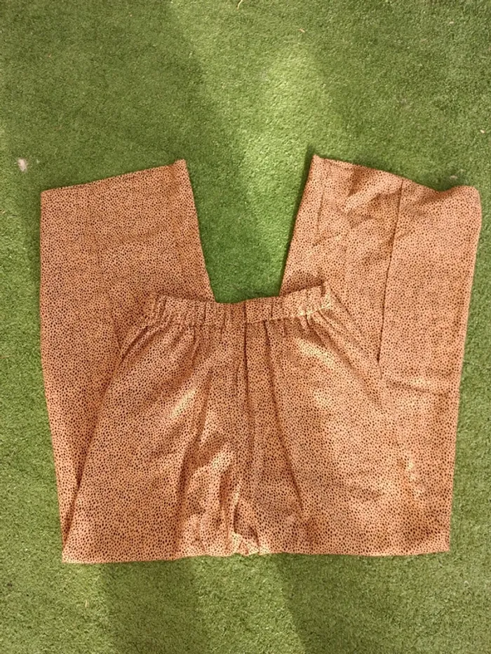 Pantalon fluide léger motif panthère marron et noir Kiabi taille 36 - photo numéro 5