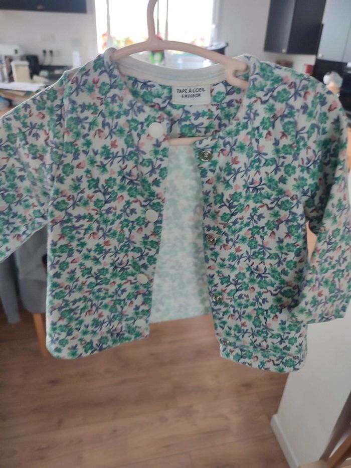 Gilet fleuri tape à l'oeil 6 mois
