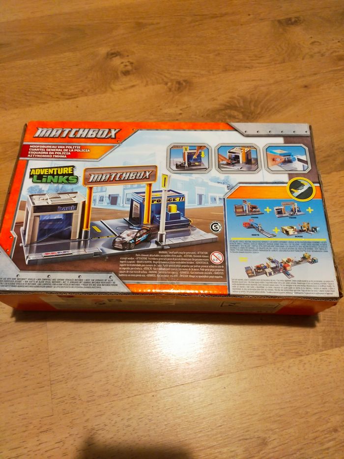 Matchbox police headquarters - photo numéro 2