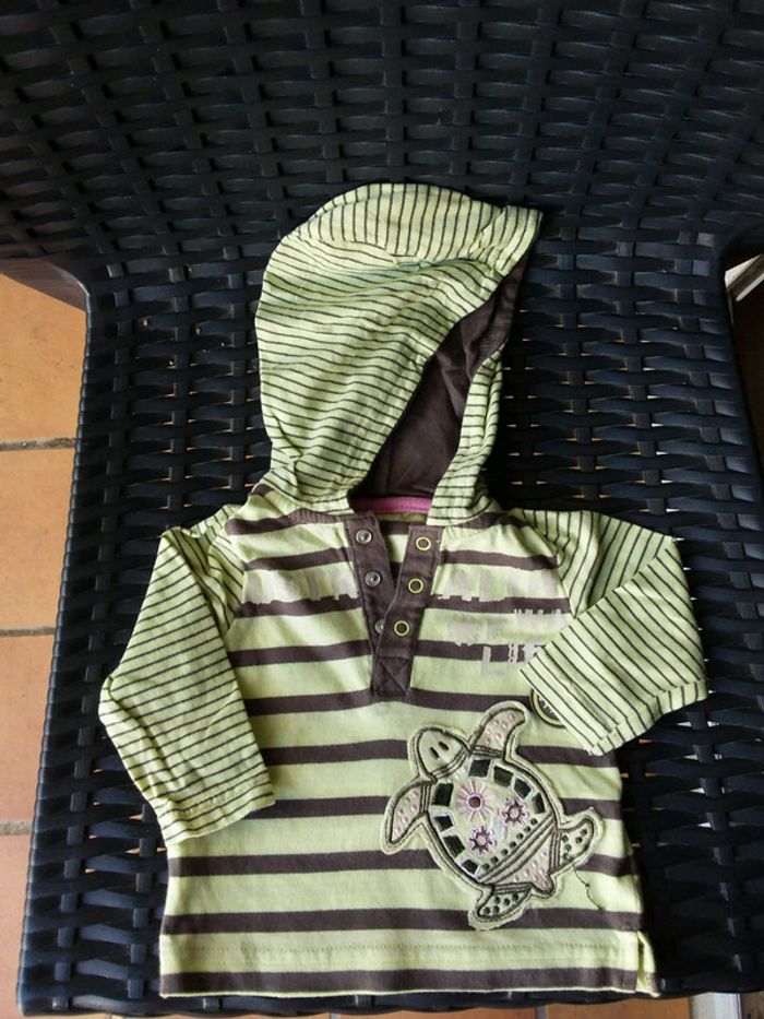 Sweat léger à capuche