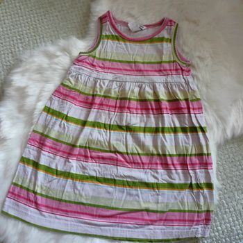 Jolie robe colorée 4/5 ans