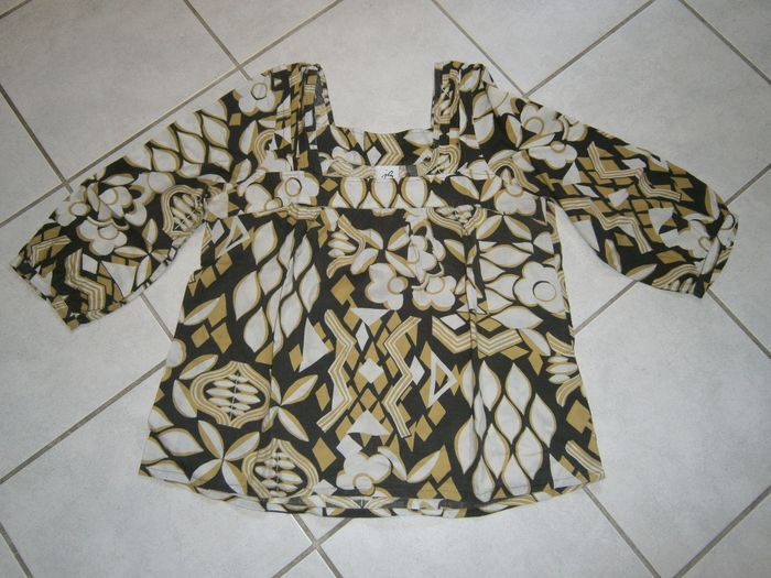 Blouse manches 3/4 motifs asymétriques J. RIU Taille 42