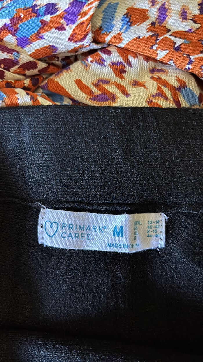 Jupe noire épaisse Primark T40/42 - photo numéro 2