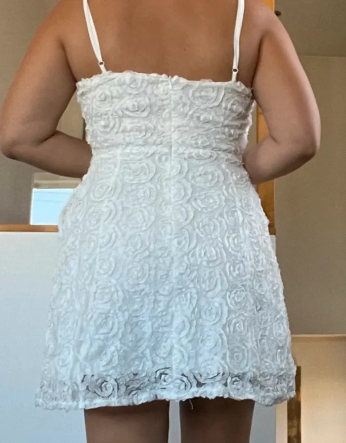 Robe blanche été fleurs sexy - photo numéro 4