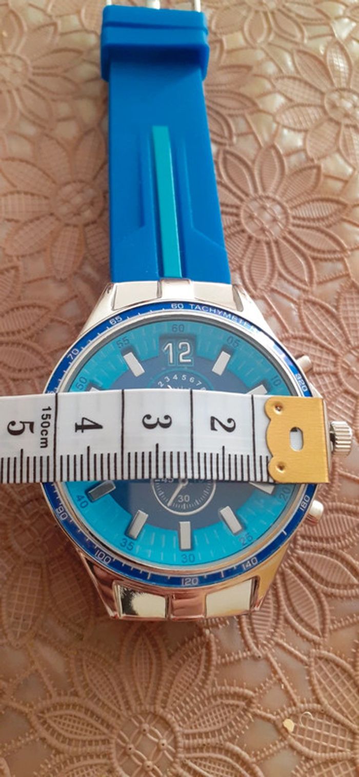 montre neuve - photo numéro 4