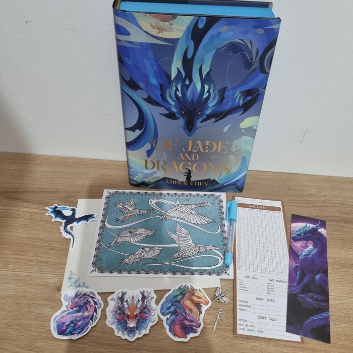 Owlcrate jade and dragon signed + Goodies - photo numéro 1