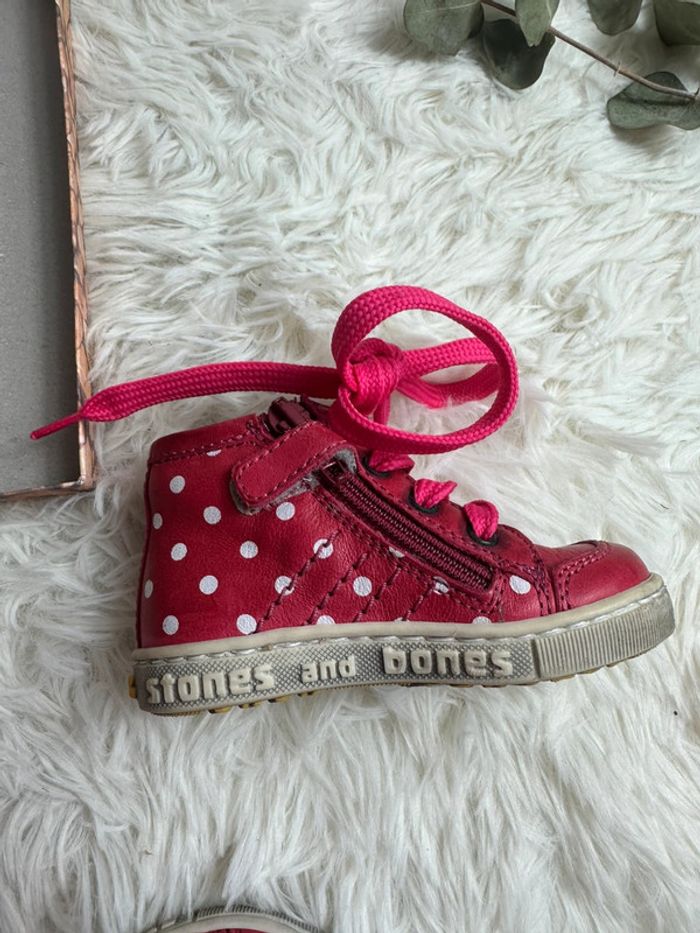 Paire de chaussures Stones and bornes taille 19 - photo numéro 6