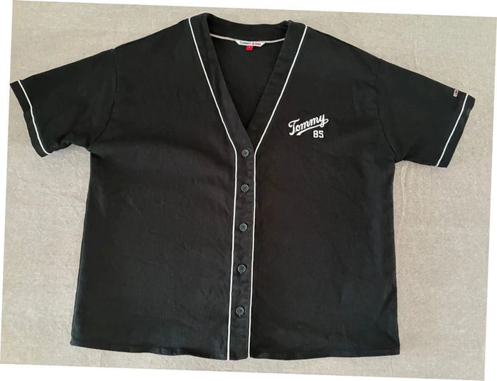 Blouse noir baseball Tommy Jeans Femme taille S en très bon état - photo numéro 2