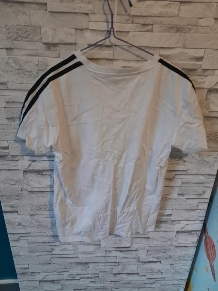 T-shirt adidas manche courte - Très bon état - Taille 38 - photo numéro 5