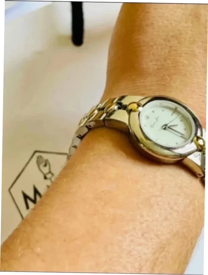 Sublime montre quartz métal argenté