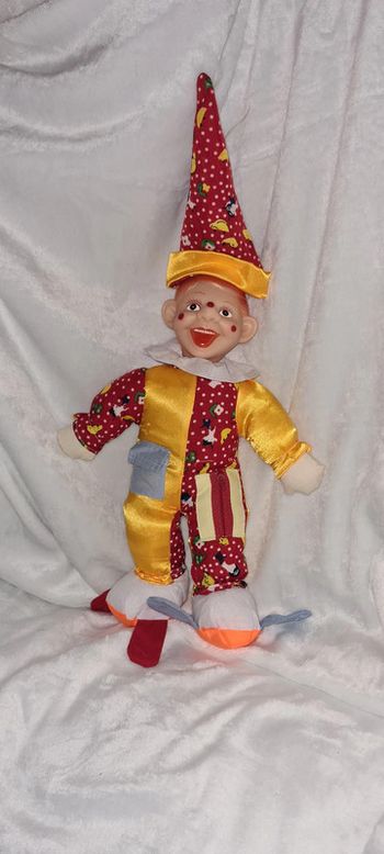 poupée petit garçon clown d'éveil lutin