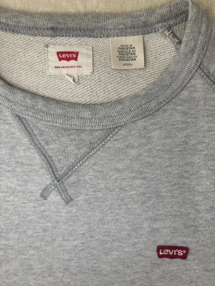 Pull Levis taille S - photo numéro 4