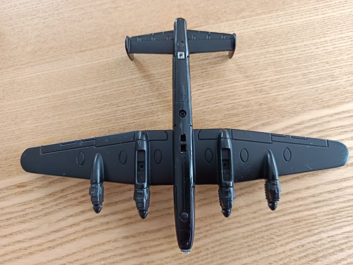 Lot de 2 avions miniatures - photo numéro 3