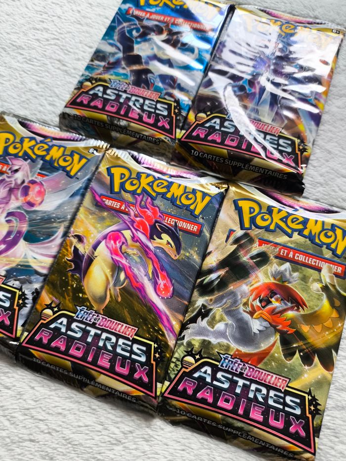 Artset complet Astres Radieux (EB10) - Pokémon Épée & Bouclier - photo numéro 2