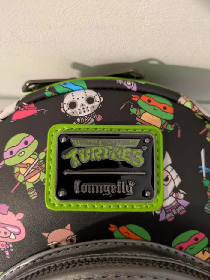 Loungefly Les tortues ninja "plaque d'egout" - photo numéro 6