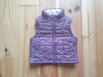 Doudoune sans manches violette 2 ans
