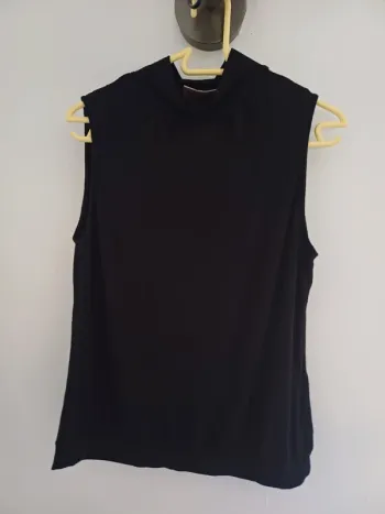T-shirt sans manche