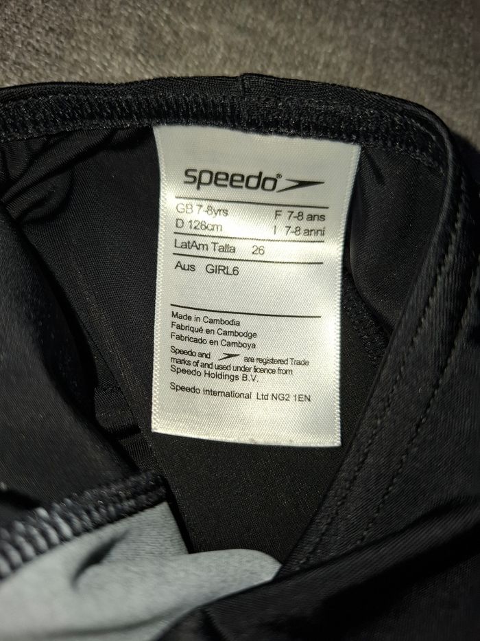 Maillot de bain 1 pièce Speedo 7/8 ans - photo numéro 6