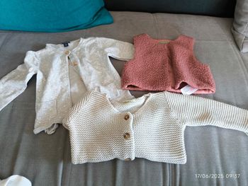 Lot de Gilets 9 mois