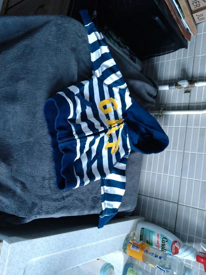 2 gilets 12 mois - photo numéro 2